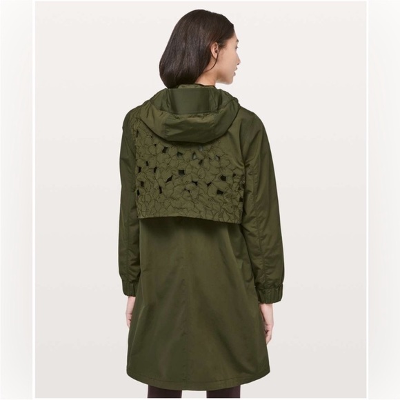 Lululemon Graced With Lace Long Jacket in Dark Olive Size 6 - Picture 3 of 11
